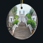 Ornamento De Cerâmica Bom Jesus do Monte Santuário em Braga, Portugal<br><div class="desc">Nessa foto, você pode ver um vislumbre da majestosa beleza do Santuário de Bom Jesus do Monte em Braga. Visitá-la é uma experiência inesquecível que deixará uma impressão duradoura. Localizado no norte de Portugal, o santuário tem uma impressionante escada barroca de 577 degraus. É um lugar importante de peregrinação e...</div>