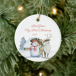 Ornamento De Cerâmica Bonito Snowman e Reindeer 1rua Natal<br><div class="desc">Filha de natal de 1rua com um bonitinho bonitinho bonitão e rena em frente a uma cabana bem iluminada na neve. O modelo está pronto para você editar o texto na frente e adicionar sua foto favorita no verso. A foto é exibida em forma quadrada, portanto, se você tiver algum...</div>