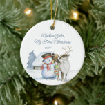 Ornamento De Cerâmica Bonito Snowman e Reindeer Primeiro Natal Cerâmico<br><div class="desc">O primeiro ornamento fotográfico de Natal com um bonitinho bonitinho bonitão e rena em frente a uma cabana bem iluminada na neve. O modelo está pronto para você editar o texto na frente e adicionar sua foto favorita no verso. A foto é exibida em forma quadrada, portanto, se você tiver...</div>