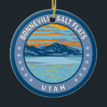 Ornamento De Cerâmica Bonneville Salt Apartamentos Utah Viagem Art Vinta<br><div class="desc">Apartamentos de salto de Bonneville,  vetor de design. São uma frigideira densamente embalada no condado de Tooele,  no noroeste de Utah.</div>