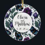 Ornamento De Cerâmica Borboletas florais magenta púrpura de ameixa de vi<br><div class="desc">Trabalho de arte de flores roxas do estilo vintage elegante para ocasiões de temas botânicos, boho, jardim e florais. Para começar a alterar nomes e detalhes do evento, clique em "Personalizar este modelo" e edite o texto nas caixas modelo. Para acessar as ferramentas de edição mais avançadas, role para baixo...</div>