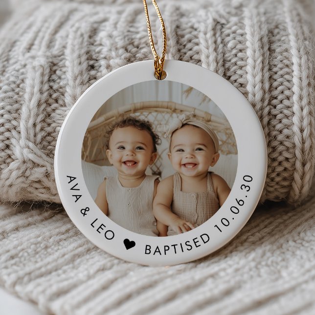 Ornamento De Cerâmica Boy Girl Twins Baptism Photo Keepsake (Zazzle Boy Girl Twins Baptism Photo Keepsake Ceramic Ornament)