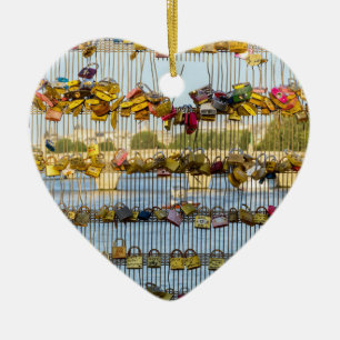 Ornamento De Cerâmica Cachinhos de amor em Pont de Solferino - Paris, Fr