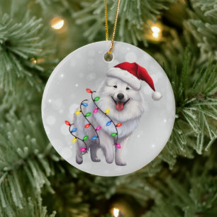 Ornamento De Cerâmica Cachorro Samoyed Fofo Envolvido em Luzes de Natal