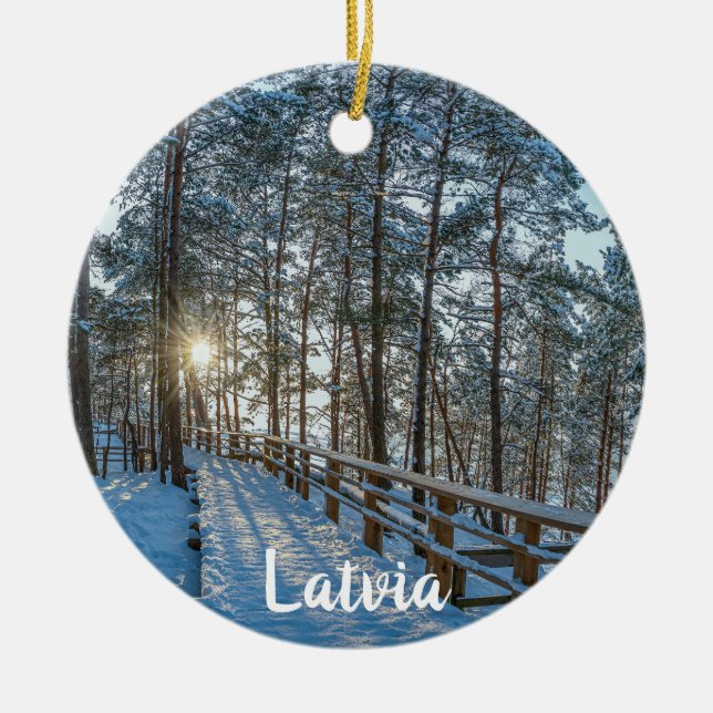 Ornamento De Cerâmica Caminho de madeira através da floresta de inverno  (Frente)