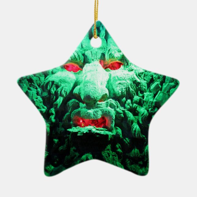 Ornamento De Cerâmica Cara Assustadora Mascarada na Rocha (Frente)