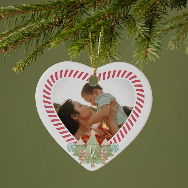 Ornamento De Cerâmica Cardíaco Diversão Foto Cardíaca Cardíaca Monograma (Fun Candy Cane Heart Photo Frame Monogram Keepsake Ceramic Ornament)