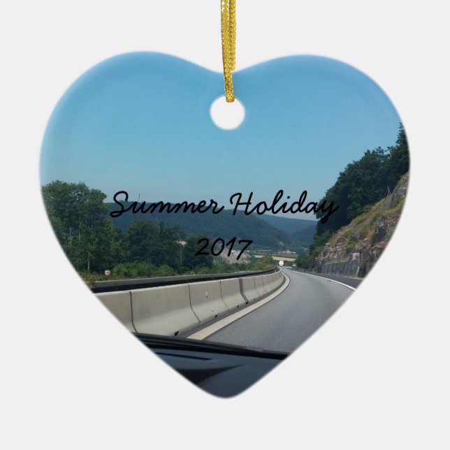 Ornamento De Cerâmica Carro Feriado Montanha Europa Áustria Fotografia (Frente)