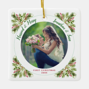 Ornamento De Cerâmica Casado e Feliz Primeira Foto de Natal