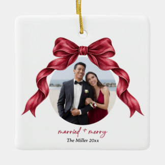 Ornamento De Cerâmica Casados e Alegres Elegante Laço Burgundy