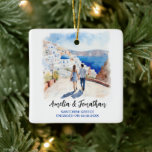 Ornamento De Cerâmica Casal na Ilha Santorini | Viagem de Aquarela<br><div class="desc">Casal na Ilha Santorini | Ornamento cerâmico por Viagem de Aquarelas. Personalize com seu próprio texto. Este é mais um Design original de 100% de Hamster.</div>
