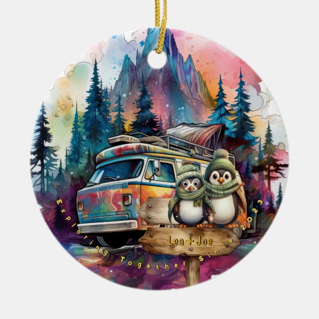 Ornamento De Cerâmica Casal Recém-casado das Molas da Montanha Natal (Frente)