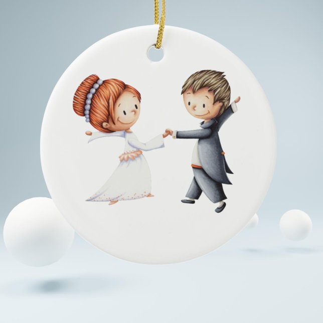 Ornamento De Cerâmica Casamento de Natal de Casal bonito (Bride and groom first waltz wedding favor or christmas anniversary keepsake)