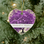 Ornamento De Cerâmica Casamento Roxo Roxo-Romântico Folha do Coração<br><div class="desc">Primeiro 1rua de Natal,  Árvore de Folha de Coração das Orquídeas Radiantes,  Casando Sua Foto</div>