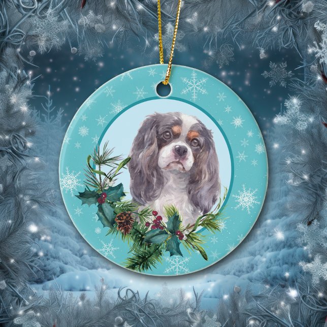 Ornamento De Cerâmica Cavalier King Charles Evergreen Blue Snowflake (Criador carregado)
