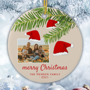 Ornamento De Cerâmica Chapéu de Natal Vermelho Festivo Foto de Pinheiro