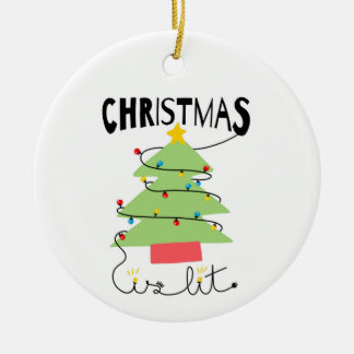 Ornamento De Cerâmica Christmas Is Lit Ceramic Circle Ornament