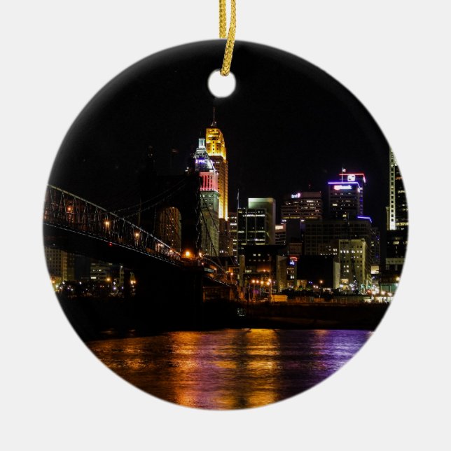 Ornamento De Cerâmica Cincinnati em a noite (Frente)