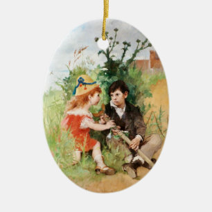 Ornamento De Cerâmica Clare com menino e muleta