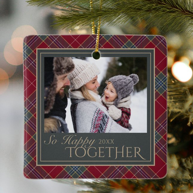 Ornamento De Cerâmica Classic Christmas Tartan Plaid Photo (Criador carregado)