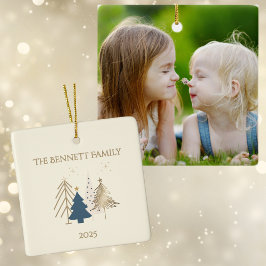 Ornamento De Cerâmica Classic Christmas Tree Family Photo Named 
