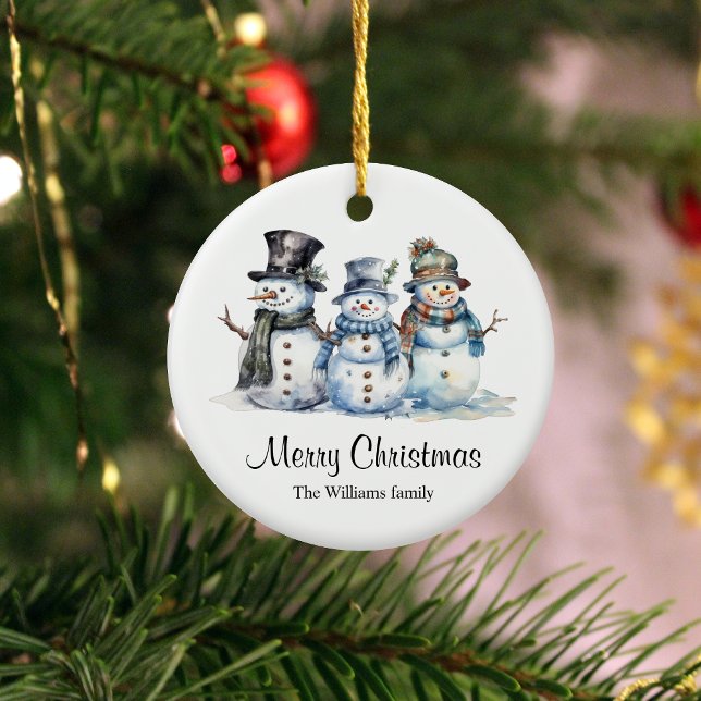Ornamento De Cerâmica Clássico Feliz Natal Aquarela Snowman (Decorate your Christmas tree with this personalized ornament to make your holiday even more special.)