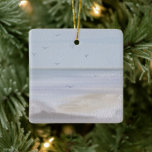 Ornamento De Cerâmica Coasteline Beach Watercolor<br><div class="desc">Ornamento de Árvore de Natal Cerâmico Quadrado com Imagem Costeira Shoreline Beach Watercolor trabalho de arte ilustração de design por TheFabricSeal a pedido compro em Zazzle.com #ZazzleMade https://www.zazzle.com/store/thefabricseal Se tiver sorte de estar na praia, terá sorte o suficiente. Adoro esta imagem pintada. Mídia mista, aquarela, fotografia e processos de manipulação...</div>