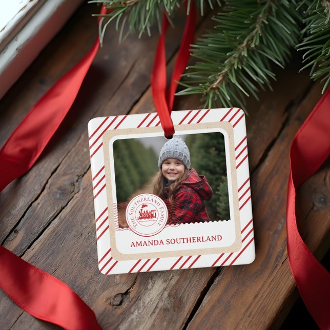 Ornamento De Cerâmica Comboio Expresso do Polo Norte Divertido Primeira  (Fun North Pole Express Train First Christmas Photo Ceramic Ornament)