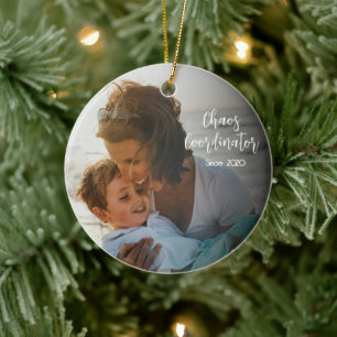 Ornamento De Cerâmica Coordenadora de Caos Mamãe Ano Personalizado