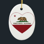 Ornamento De Cerâmica coração de Pebble Beach da bandeira de Califórnia<br><div class="desc">Coração da república de Pebble Beach Califórnia</div>