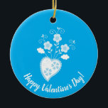 Ornamento De Cerâmica Coração romântico português azul<br><div class="desc">Esse coração romântico folclórico e azul português com flores inspira-se na antiga tradição feminina portuguesa de costura e bordar lenços para seus namorados ou potenciais namorados com corações e flores. É perfeito para o Dia do Namorados, mas também para todas as ocasiões, você quer celebrar o amor, o amor romântico,...</div>