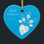 Ornamento De Cerâmica Coração romântico português azul<br><div class="desc">Esse coração romântico folclórico e azul português com flores inspira-se na antiga tradição feminina portuguesa de costura e bordar lenços para seus namorados ou potenciais namorados com corações e flores. É perfeito para o Dia do Namorados, mas também para todas as ocasiões, você quer celebrar o amor, o amor romântico,...</div>