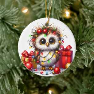 ORNAMENTO DE CERÂMICA CORUJA FOFINHA COM LUZES DE NATAL E PRESENTES