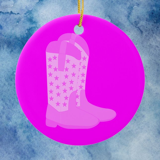 Ornamento De Cerâmica Cowboy Boots Stars Rosa (An ornament with a pair of pink cowboy boots)