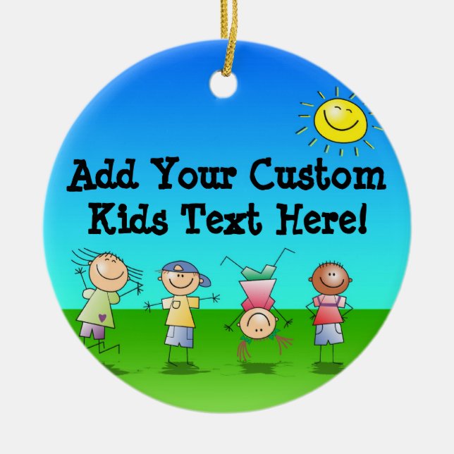 Ornamento De Cerâmica Crianças brincando lá fora num dia ensolarado (Frente)