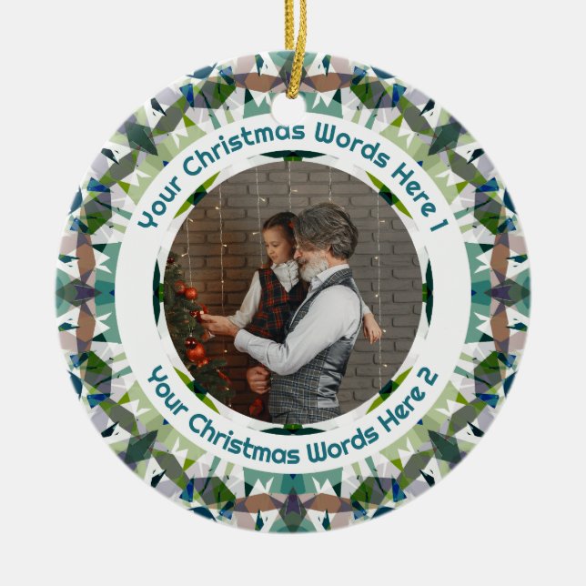 Ornamento De Cerâmica Custom Christmas Green Brown Family Photo Gift (Frente)