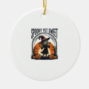 Ornamento De Cerâmica Cute Halloween Witch Assustador, mas Doce Camiseta