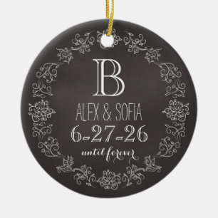 Ornamento De Cerâmica Data de Casamento do Monograma Personalizado