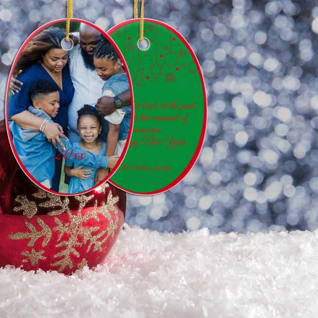 Ornamento De Cerâmica Desejos de fotos verdes do Natal Vermelho (Criador carregado)