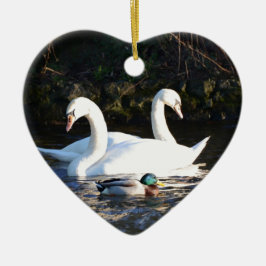 Ornamento De Cerâmica Dois Cisnes E Um Pato