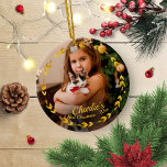 Ornamento De Cerâmica Dourada Wreath Cat Primeiro Natal Foto Simples<br><div class="desc">Dourada Wreath Cat Primeiro Natal Simples Ornamento Fotográfico Cerâmico</div>