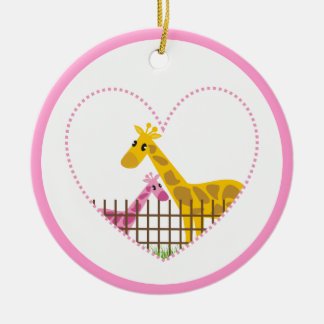 Ornamento De Cerâmica Duas girafas bonitinhas num coração pontilhado Mãe