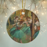 Ornamento De Cerâmica Edgar Degas Dancers Pink e Impressionista Verde<br><div class="desc">Bela arte de safra do famoso pintor Edgar Degas,  um dos meus impressionistas favoritos. Ele apresenta um grupo de bailarinas bonito em tutus verde com topos cor-de-rosa antes de ir dançar balé. Bonito presente de dançarino balé.</div>