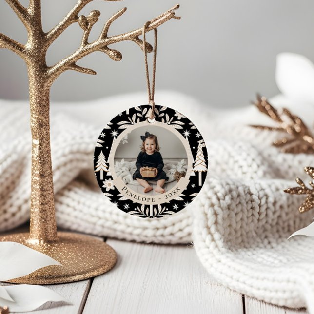 Ornamento De Cerâmica Elegante Árvores Evergreen e Foto Floral Natal (Elegant Evergreen Trees & Floral Photo Christmas Ceramic Ornament)
