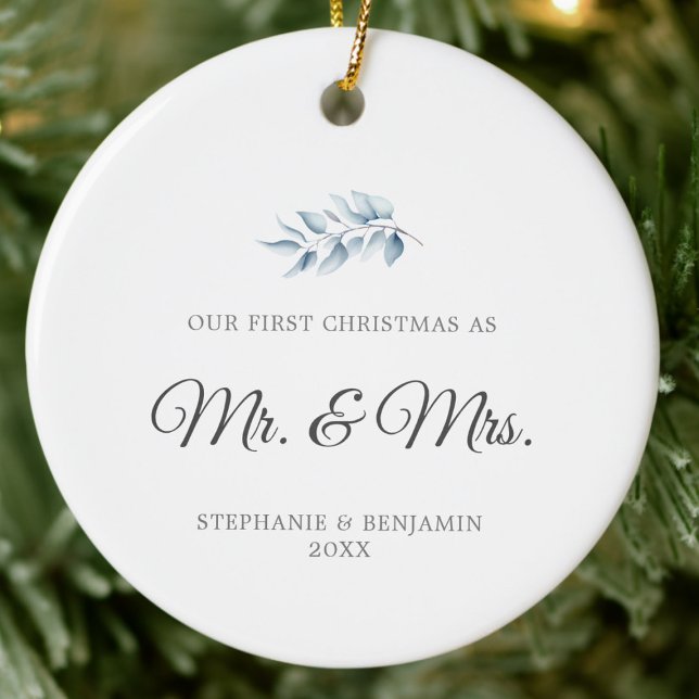 Ornamento De Cerâmica Elegante Azul Botânico Casado no Primeiro Natal (our first christmas mr mrs newlywed couple photo ornament winter greenery elegant minimalist white)