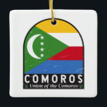 Ornamento De Cerâmica Emblema emblem aflorado nas Comores<br><div class="desc">Comores afligiram o emblema com a bandeira e o casaco de armas.</div>