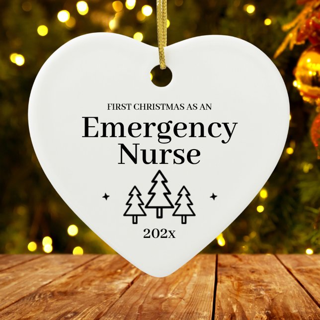 Ornamento De Cerâmica Enfermeira de Emergência Primeira Ornação de Natal (Emergency Nurse First Christmas Ornament
)