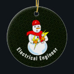 Ornamento De Cerâmica Engenheiro elétrico Snowman<br><div class="desc">Texto editável de engenheiro elétrico com um boneco de neve segurando relâmpagos é um design humorístico de engenharia elétrica para engenheiros nos aniversários, graduações e feriados.</div>