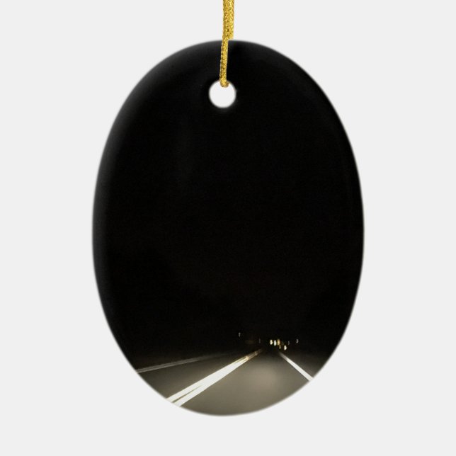 Ornamento De Cerâmica Estradas escuras e aventuras do nighttime (Frente)