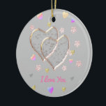 Ornamento De Cerâmica Eu te amo...mais do que qualquer palavra pode dize<br><div class="desc">eu te amo,  casamento vintage,  lua de mel,  recem casados,  dois corações transparentes,  casamento romântico,  dia de os namorados,  corações amorosos,  dois corações personalizados,  eu te amo,  cerimônia de casamento,  você pode mudar o fundo e o texto.</div>